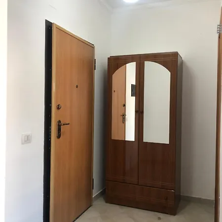 Promenade 3 By Office Apartment