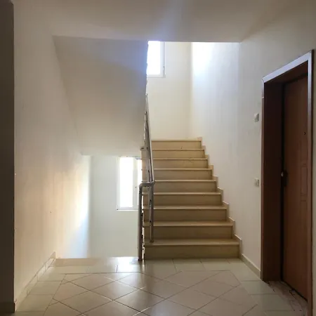 Beachfront 3 By Office Apartmán Vlorë