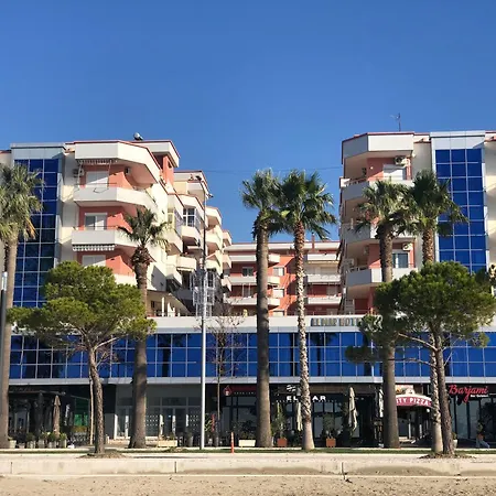 Beachfront 3 By Office Apartment *