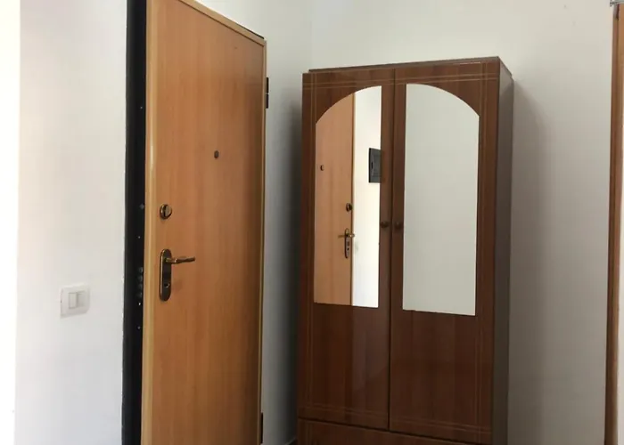 Beachfront 3 By Office Apartment