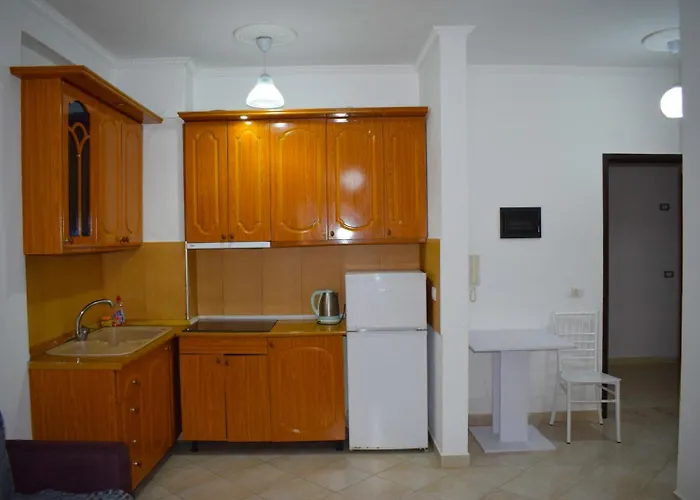 Beachfront 3 By Office Apartment